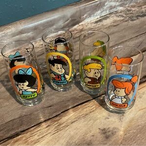 Four vintage Flintstone kids glasses 1986 Fred Wilma, Barney and Betty